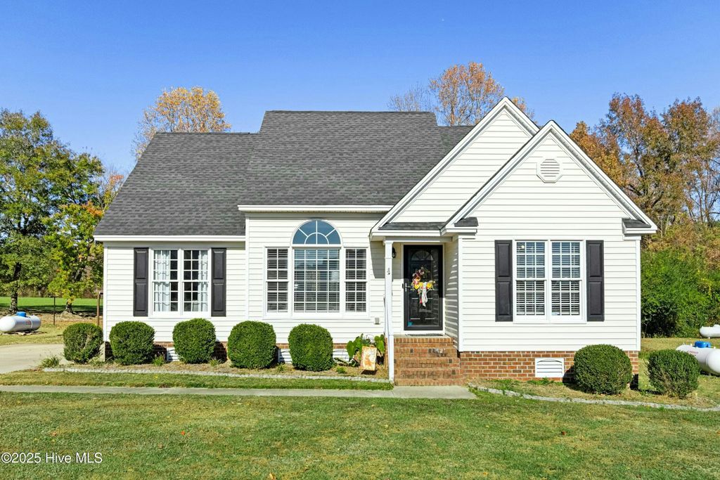 5209 Castlewood Drive, Wilson, NC 27893