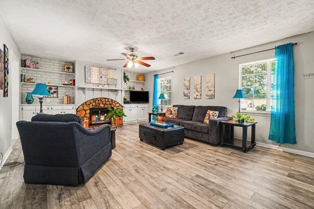 160 Ember Court, Fairburn, GA 30213