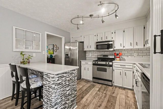 160 Ember Court, Fairburn, GA 30213