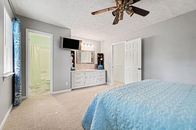 160 Ember Court, Fairburn, GA 30213
