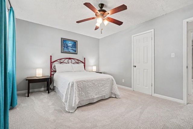 160 Ember Court, Fairburn, GA 30213