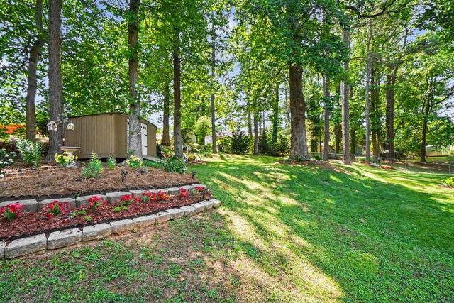 160 Ember Court, Fairburn, GA 30213