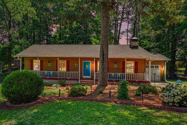 160 Ember Court, Fairburn, GA 30213
