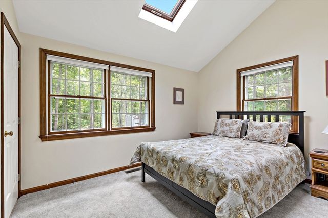 26 Qaushnet Way, Falmouth, MA 02536