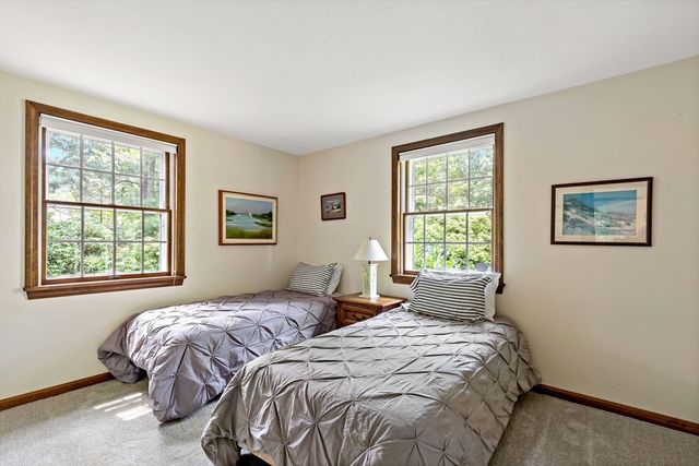 26 Qaushnet Way, Falmouth, MA 02536