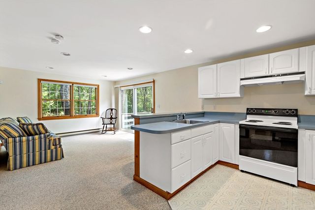26 Qaushnet Way, Falmouth, MA 02536