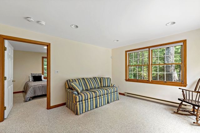 26 Qaushnet Way, Falmouth, MA 02536
