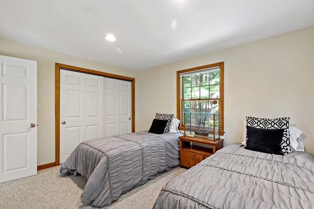 26 Qaushnet Way, Falmouth, MA 02536