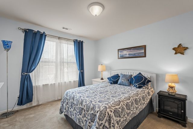 1074 Riverwood Village Blvd, Hermitage, TN 37076