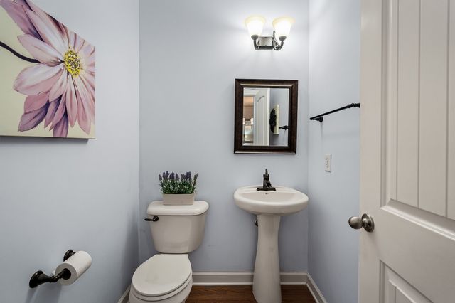 1074 Riverwood Village Blvd, Hermitage, TN 37076