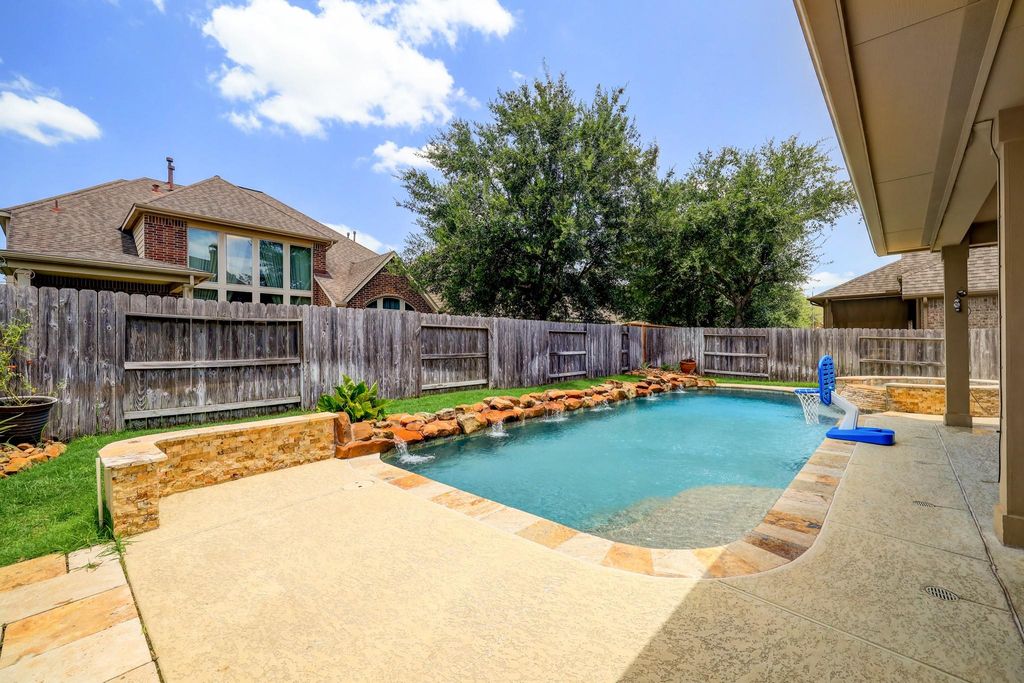 16814 Kilgarth Drive, Richmond, TX 77407