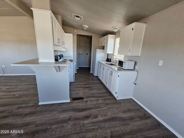 67855 MONROE Street, Salome, AZ 85348