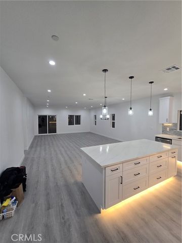 10401 N Loop Boulevard, California City, CA 93505