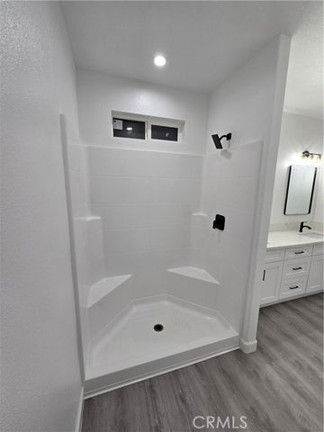 10401 N Loop Boulevard, California City, CA 93505