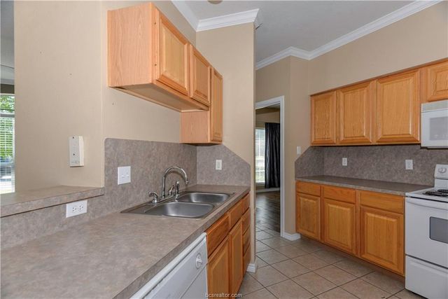 501 Fraternity Row, College Station, TX 77845