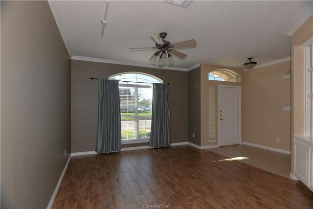 501 Fraternity Row, College Station, TX 77845