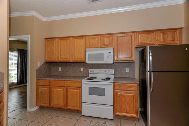 501 Fraternity Row, College Station, TX 77845