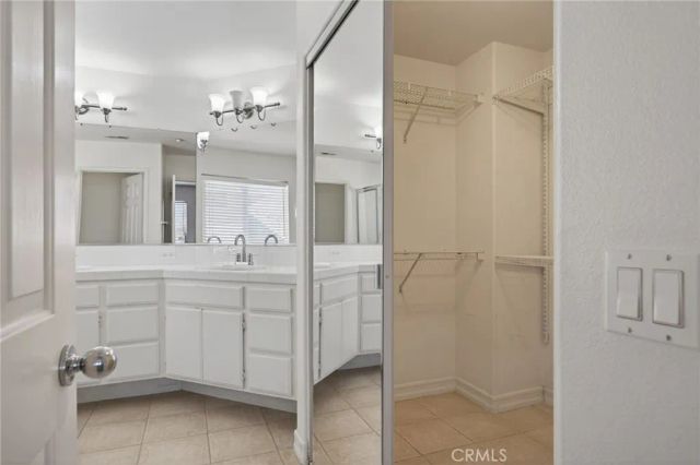 1050 Avenida Classica, Oxnard, CA 93030