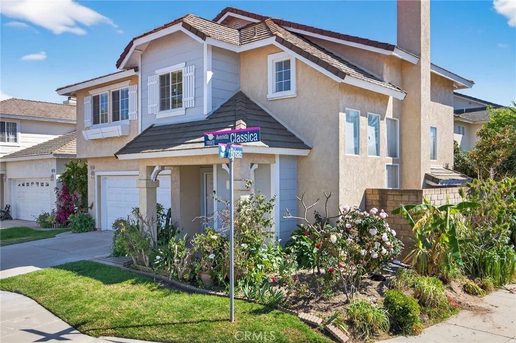 1050 Avenida Classica, Oxnard, CA 93030