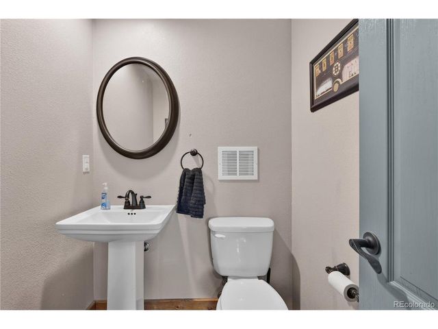 2318 Fairway Wood Cir, Castle Rock, CO 80109