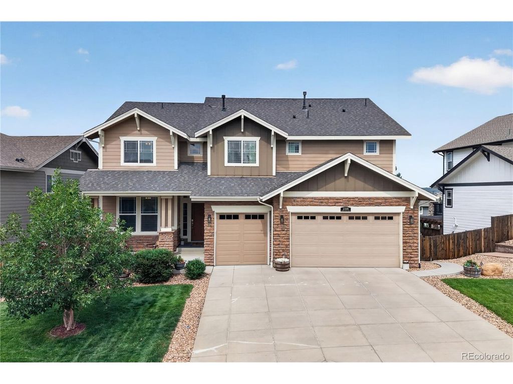2318 Fairway Wood Cir, Castle Rock, CO 80109