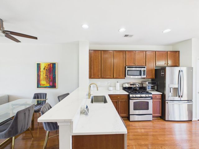 15653 JOHN DISKIN CIR, Woodbridge, VA 22191