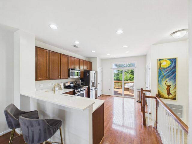 15653 JOHN DISKIN CIR, Woodbridge, VA 22191
