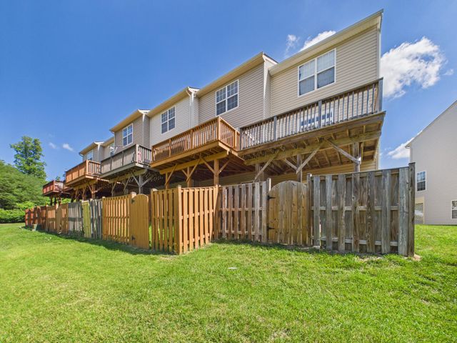 15653 JOHN DISKIN CIR, Woodbridge, VA 22191