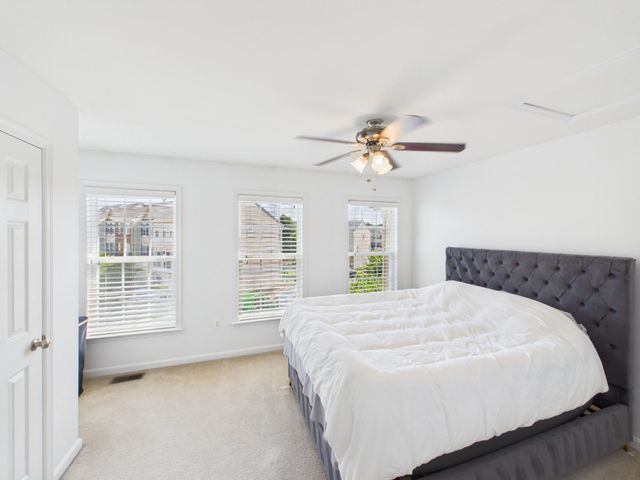 15653 JOHN DISKIN CIR, Woodbridge, VA 22191