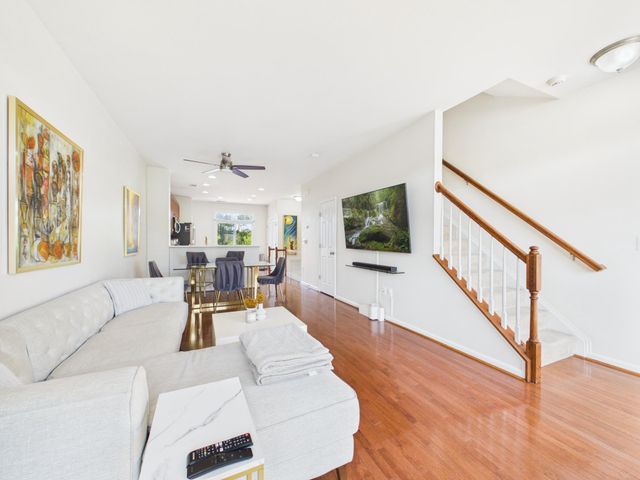 15653 JOHN DISKIN CIR, Woodbridge, VA 22191