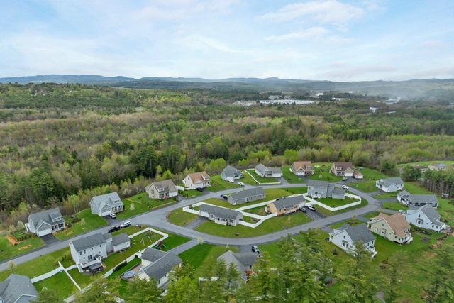 77 Rolling Hills Drive, Tilton, NH 03276
