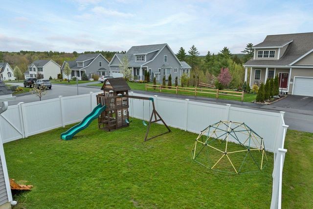 77 Rolling Hills Drive, Tilton, NH 03276