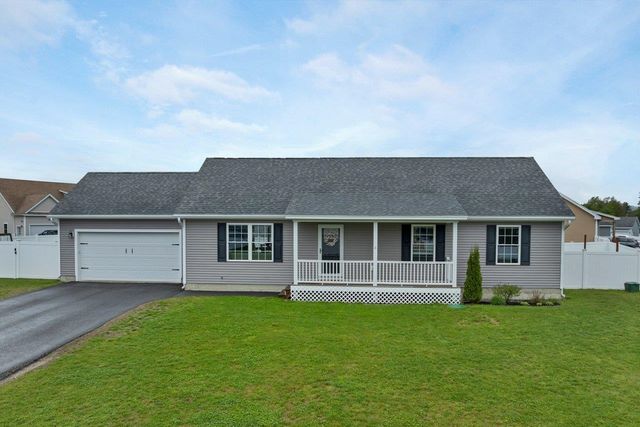 77 Rolling Hills Drive, Tilton, NH 03276