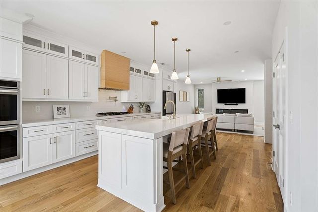 1008 Herndon Street NW, Atlanta, GA 30318