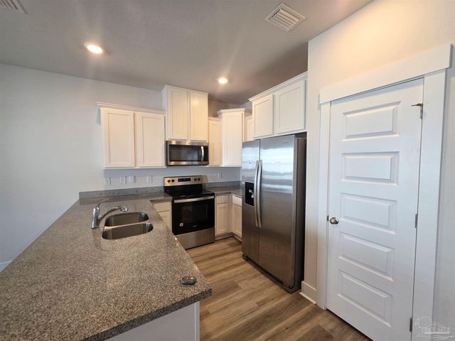 9499 Nature Creek Cir, Pensacola, FL 32526