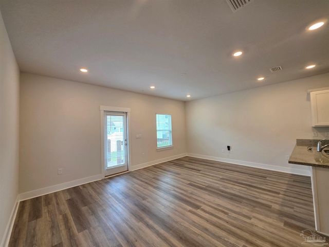 9499 Nature Creek Cir, Pensacola, FL 32526