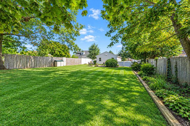 182 Commack Road, Deer Park, NY 11729