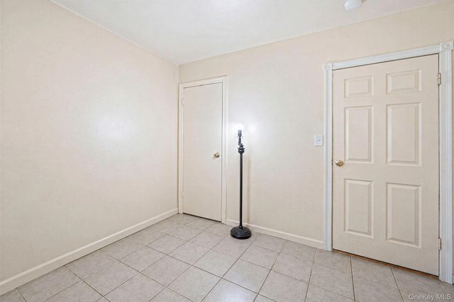 182 Commack Road, Deer Park, NY 11729
