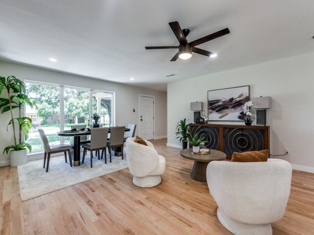 526 Pittman Street, Richardson, TX 75081