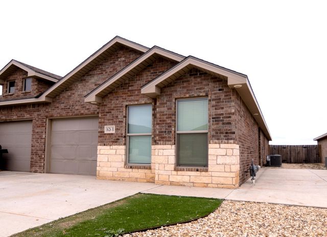 1626 133rd Street, Unit B, Lubbock, TX 79423