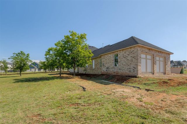 18436 Boardwalk Crossing, Norman, OK 73072