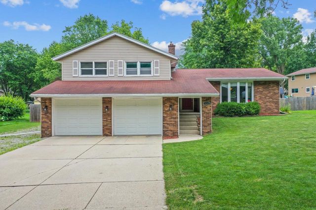 158 WINCHESTER WAY, Green Bay, WI 54302