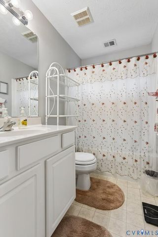 83 Albertson Ct, Ruther Glen, VA 22546