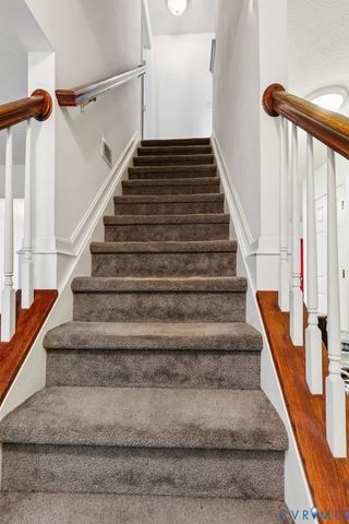 83 Albertson Ct, Ruther Glen, VA 22546