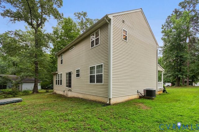 83 Albertson Ct, Ruther Glen, VA 22546
