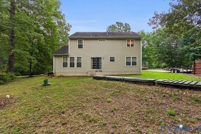 83 Albertson Ct, Ruther Glen, VA 22546