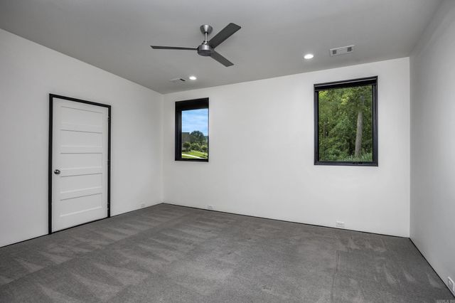 31 La Scala Court, Little Rock, AR 72212