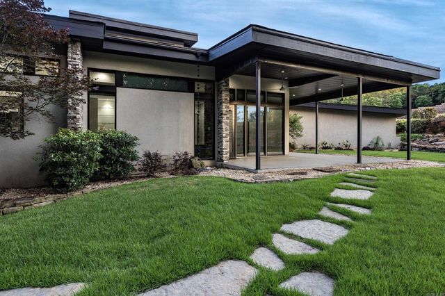 31 La Scala Court, Little Rock, AR 72212