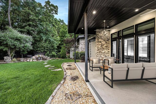 31 La Scala Court, Little Rock, AR 72212