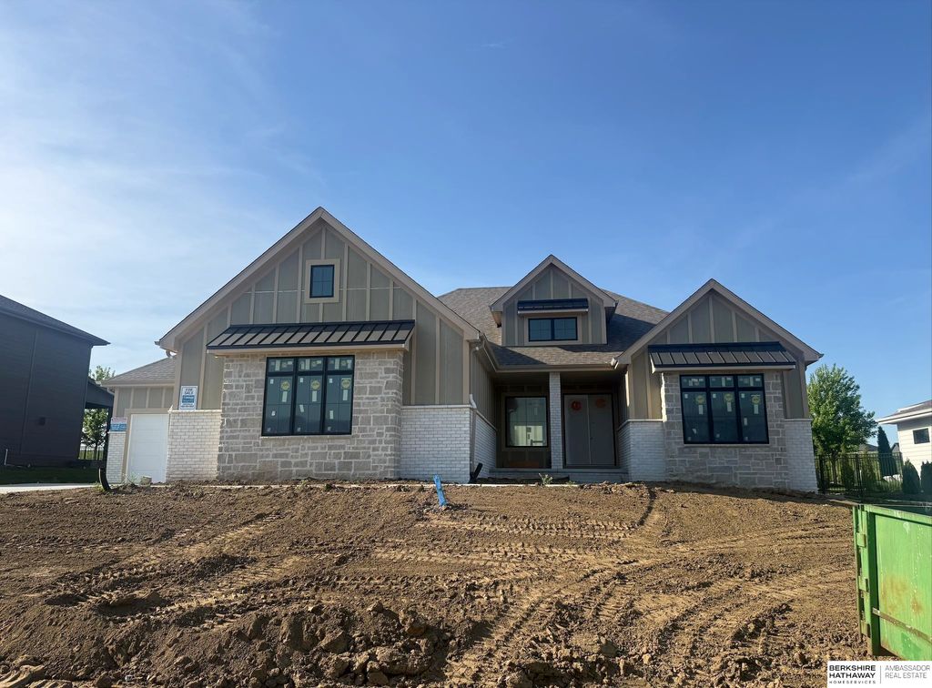 12363 Carpenter Street, Papillion, NE 68046